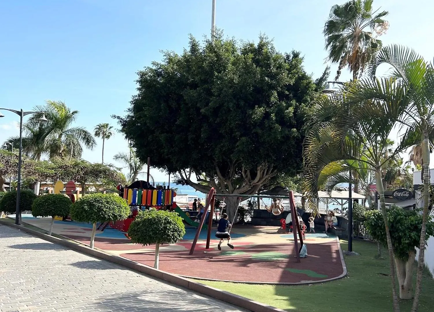 Beautiful, 2 Double Bedrooms Apartment In Central Los Cristianos, 3 Mins From The Beach أرونا